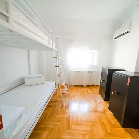 旅馆 New Generation