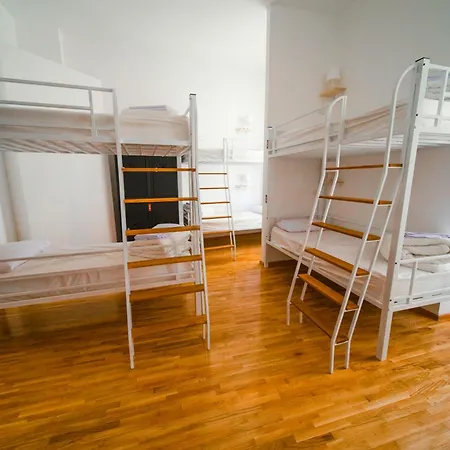 旅馆 New Generation 贝尔格莱德