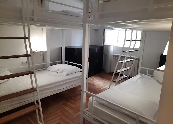 ホステル New Generation *